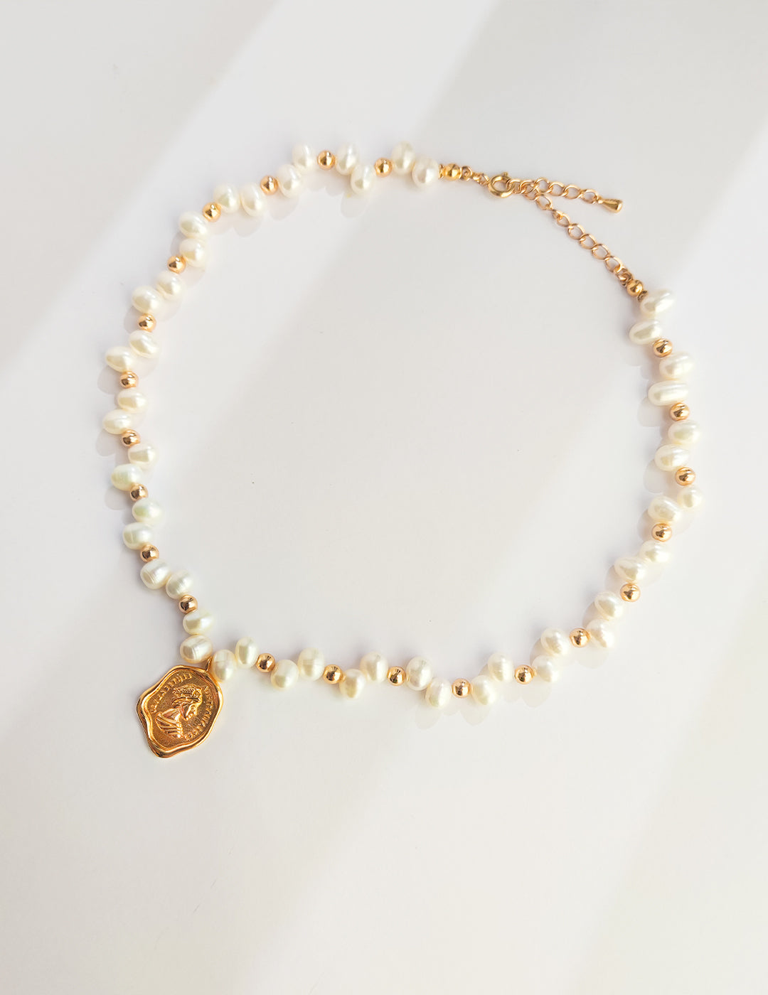 The Her History" Queen Elizabeth II Portrait Coin Silver Natural Pearl Necklace