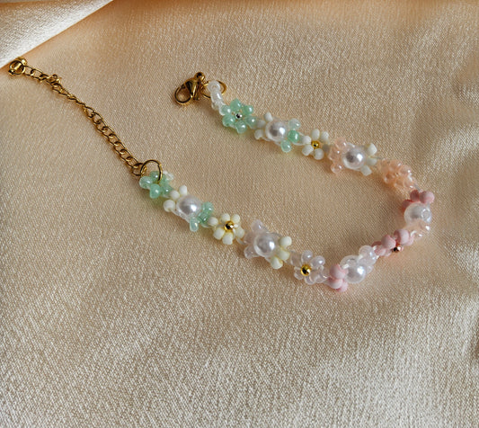 Flower Beaded Bracelet, 18K Gold Plated, Imitation Pearl, Dainty Floral Jewelry