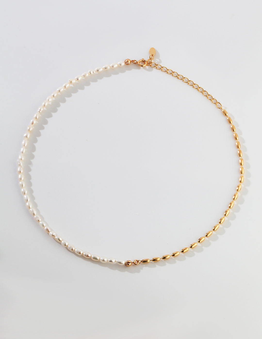 Collier de perles de riz 