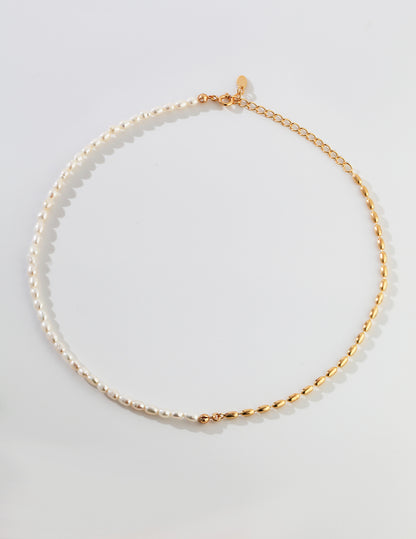 Collier de perles de riz 