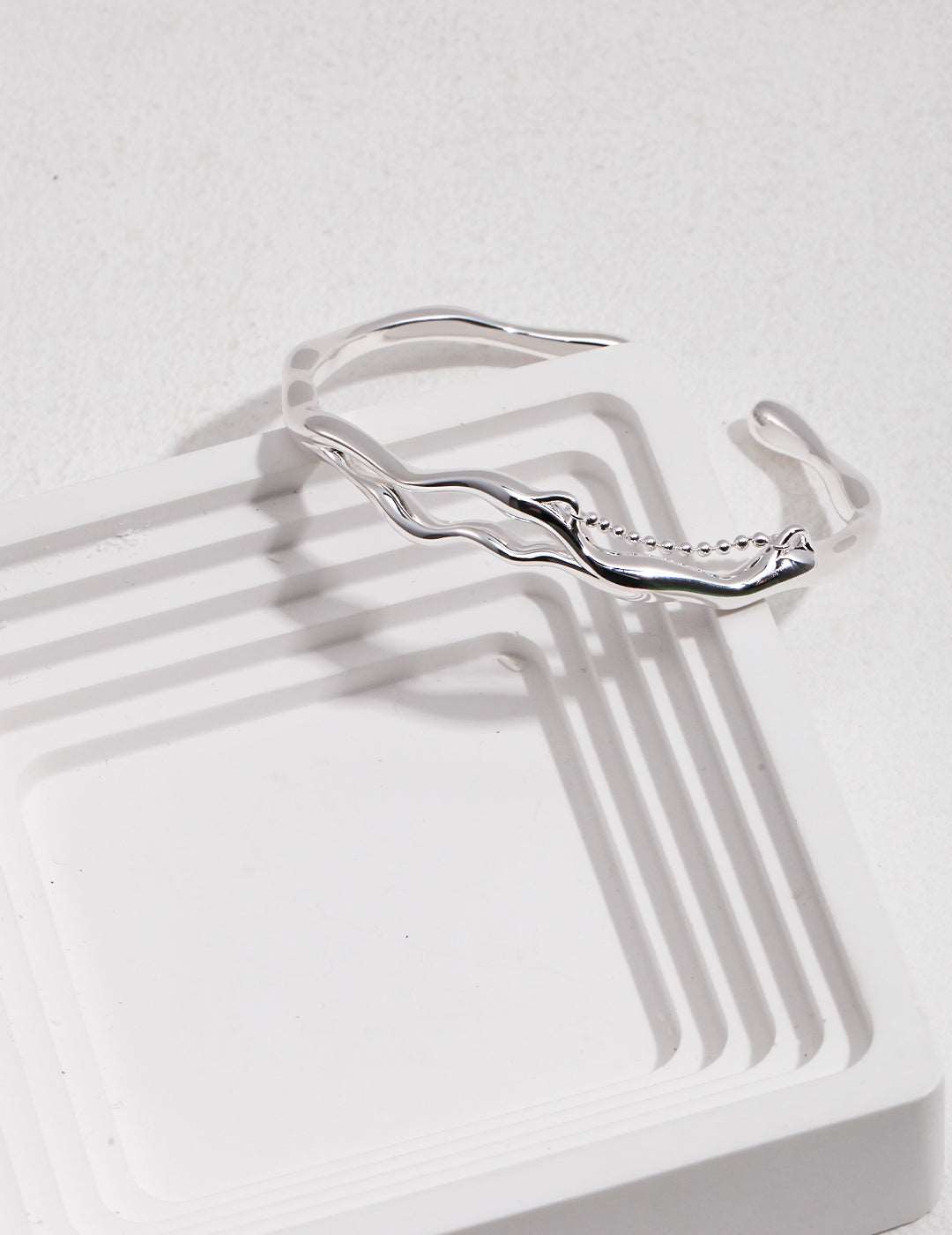 Minimalist Wave Bracelet